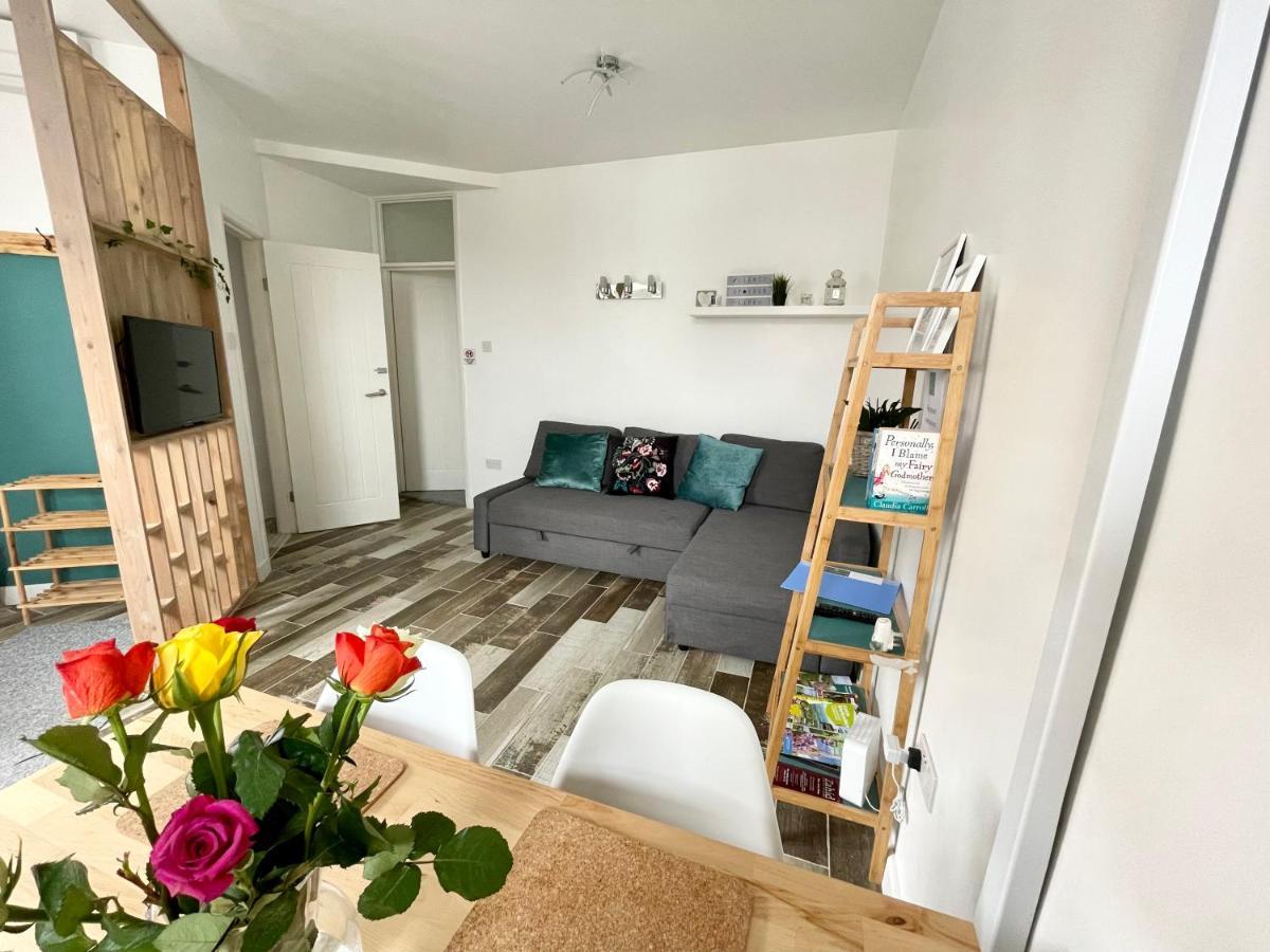 The Corner House - Modern Chesterfield Town Centre Apartments Eksteriør bilde