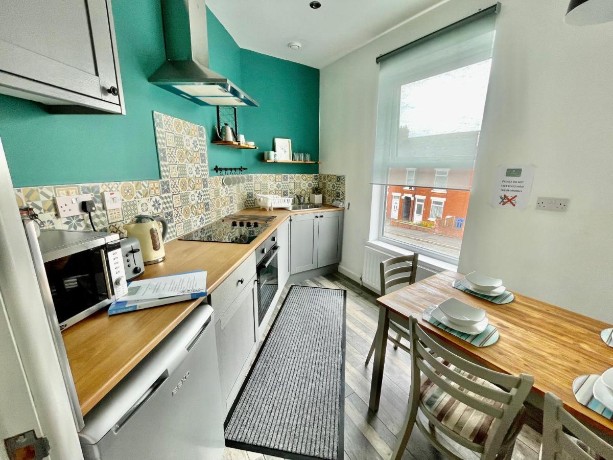 The Corner House - Modern Chesterfield Town Centre Apartments Eksteriør bilde
